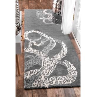 2' 6" x 8' Octopus Tail Rug secondary image