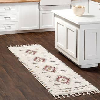 2' 8" x 8' Kenzie Carved Shag Rug secondary image