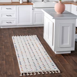 2' 8" x 8' Carved Polka Dot Shag Rug secondary image
