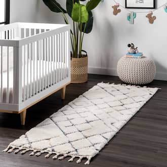 2' 8" x 8' Ruffled Tiles Shag Rug secondary image