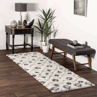 2' 8" x 8' Expo Shag Diamond Rug secondary image