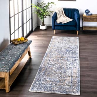 2' 8" x 8' Faded Star Petal Emblem Rug secondary image