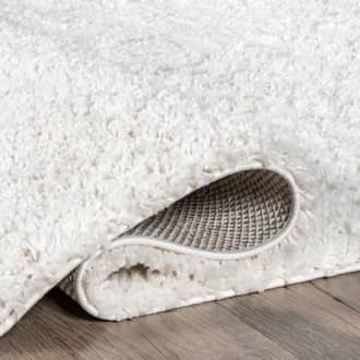 2' 6" x 6' Plush Solid Shaggy Rug secondary image