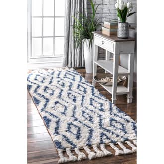 2' 6" x 8' Moroccan Diamonds Shag Rug secondary image