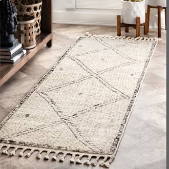2' 6" x 8' Moroccan Trellis Tassel Rug secondary image