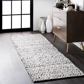 2' 8" x 10' Reversible Striped Bands Indoor/Outdoor Rug secondary image