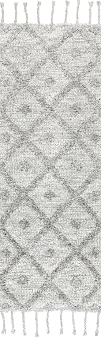 2' x 6' Diamond Textured Trellis Tassel Rug primary image
