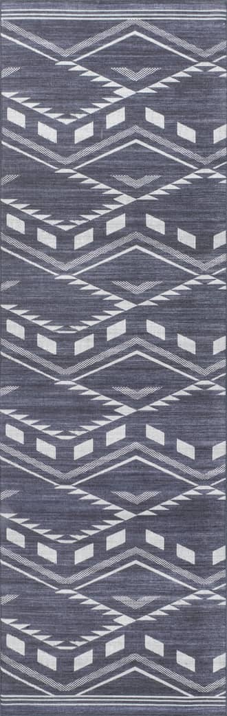 2' 6" x 8' Natalia Chevrons Washable Indoor/Outdoor Rug primary image