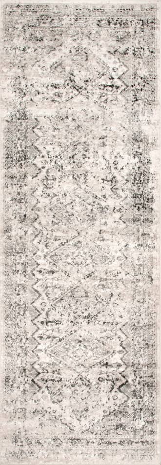 2' 6" x 8' Vintage Medallion Rug primary image