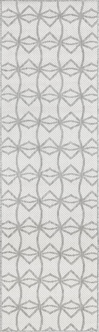 2' x 8' Ivied Trellis Indoor/Outdoor Flatweave Rug primary image