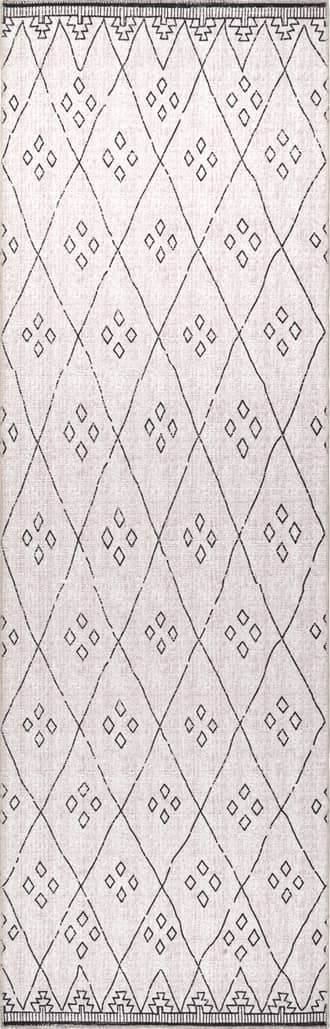 2' 6" x 8' Magdalena Diamond Geometric Rug primary image