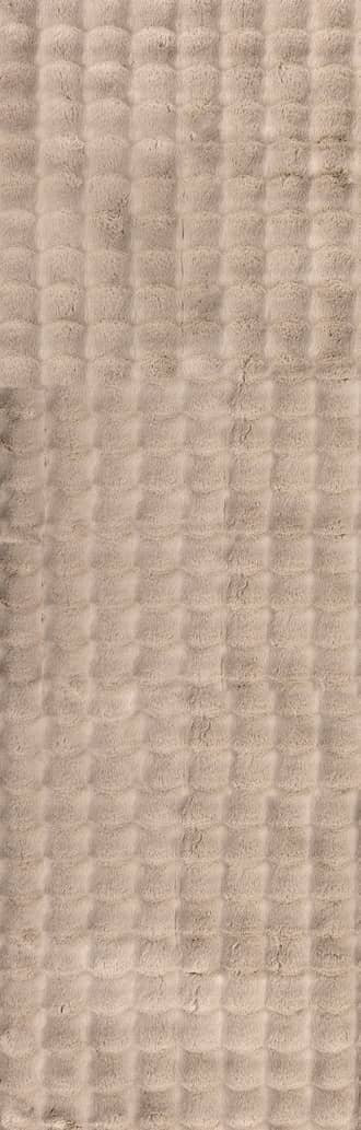 2' 6" x 8' Ivana Checkered Plush Cloud Washable Rug primary image