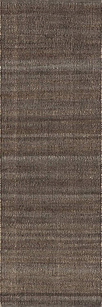 2' 6" x 8' Handwoven Jute-Blend Rug primary image