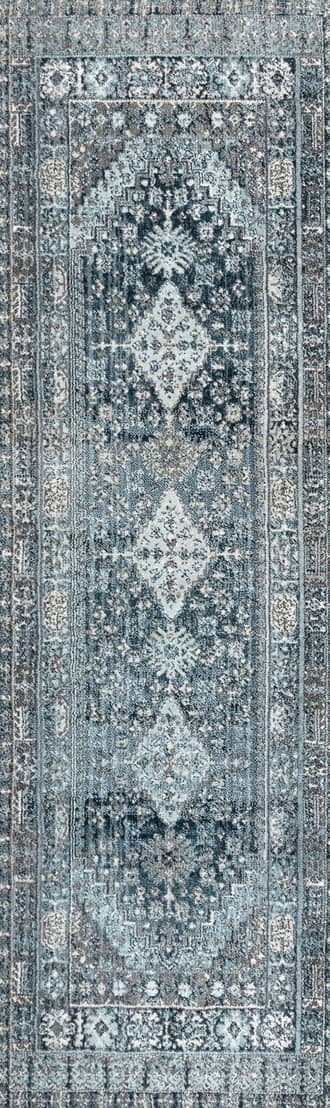 2' 6" x 8' Shaded Medallion Fringe Rug primary image