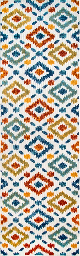 2' 6" x 10' Hatched Trellis Indoor/Outdoor Rug primary image