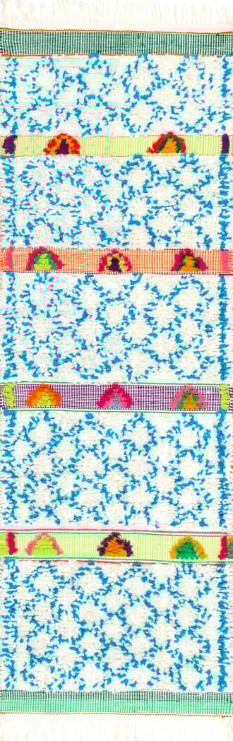 2' 6" x 8' Raised Diamond Trellis Shag Rug primary image
