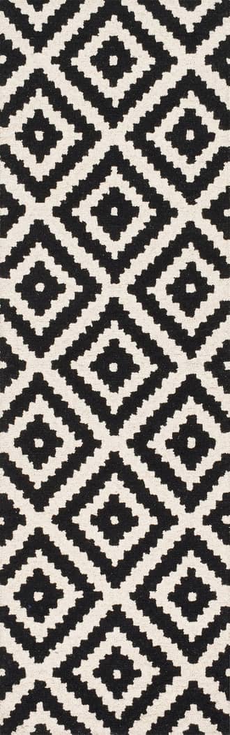 2' 6" x 8' Scandinavia Diamond Rug primary image