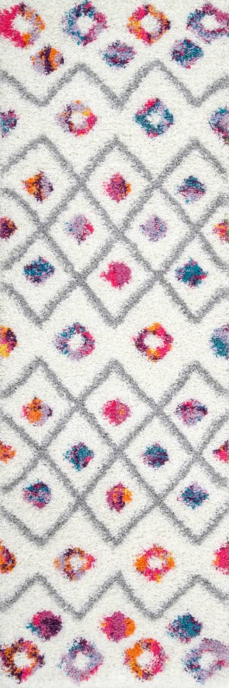 2' 8" x 8' Kids Bohemian Diamond Trellis Shag Rug primary image