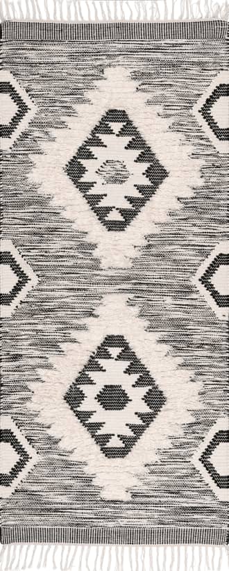 2' 8" x 6' Shaggy Moroccan Lattice Fringe Rug primary image