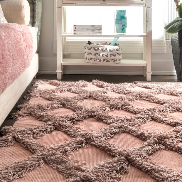 Pristina Shaggy Diamond Trellis Pink Rug
