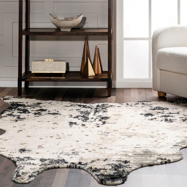 Vaquero Macchiato Faux Cowhide Black Rug
