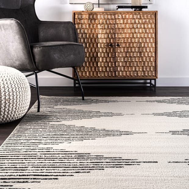 Koko Diamond Pinstripes Gray Rug