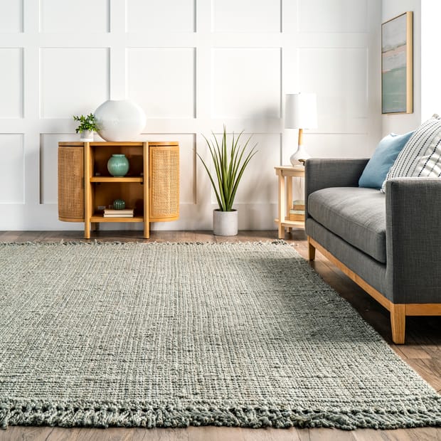 Maui Chunky Jute Tasseled Sage Rug