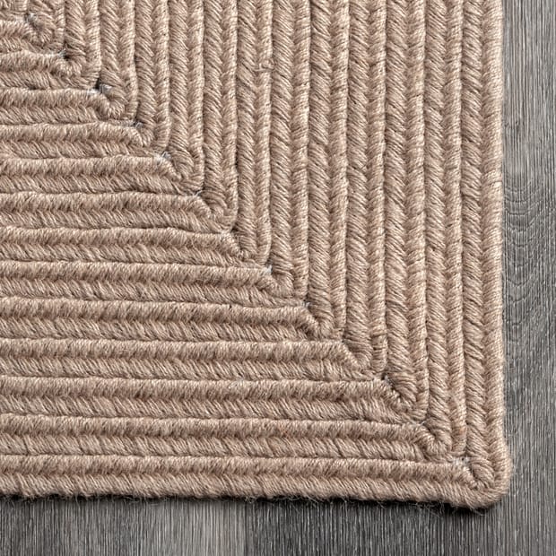 Maui Braided Jute Tribal Natural Rug
