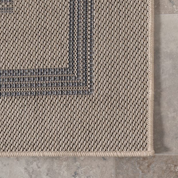 Sunglade Bordered Solid Indoor/Outdoor Light Gray Rug