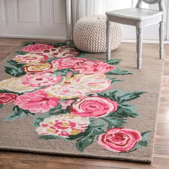 5' x 8' Beautiful Rose Bouquet Rug secondary image