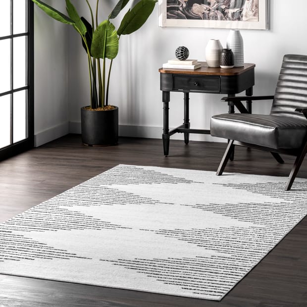 Rain Haven Diamond Pinstripes Washable White Rug