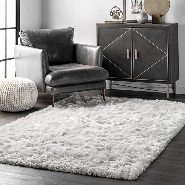 Silky Shine Solid Pearl White Rug, Small White Fluffy Rug For Bedroom