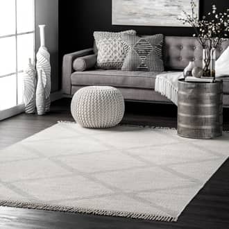 Diamond Eye Trellis Fringe Rug secondary image