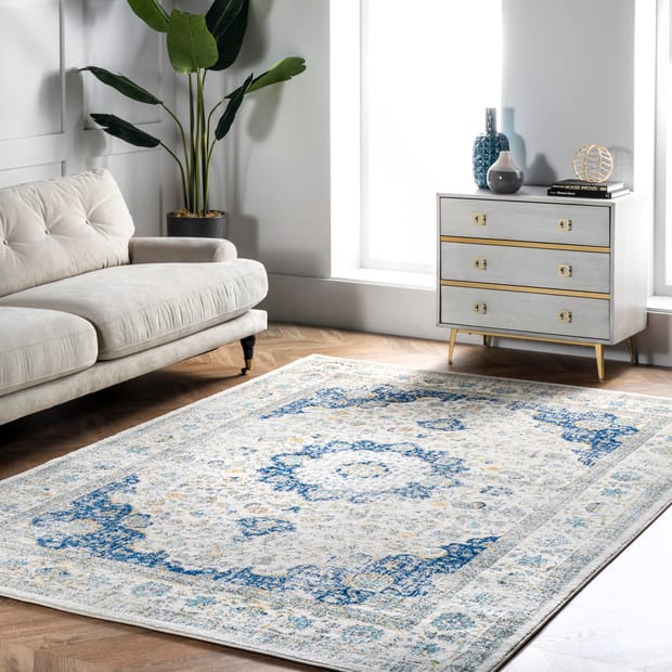 Blue Distressed Persian 5' x 7' 5" Area Rug