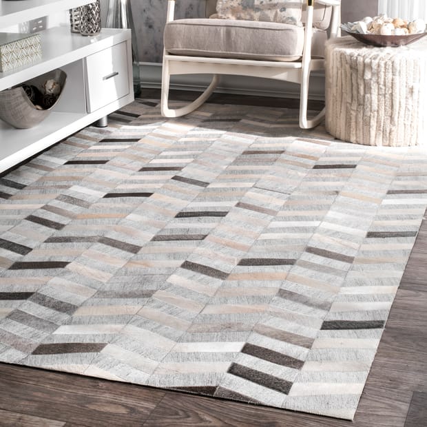 Mandovi Cowhide Herringbone Silver Rug