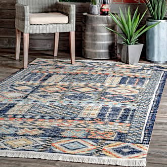 8' x 10' Faded Bohemian Fringed Indoor/Outdoor Rug secondary image