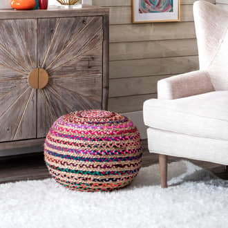 Knitted Round Pouf secondary image