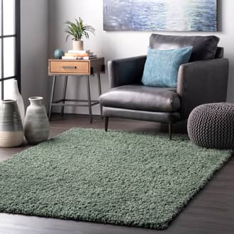 9' x 12' Solid Shag Rug secondary image