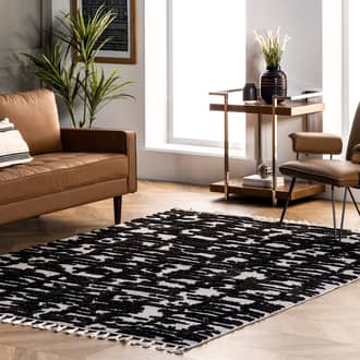 Textured Abstract Tasseled Rug secondary image