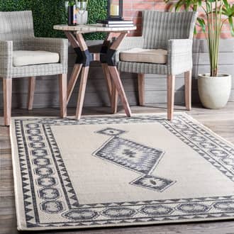 Light Gray Sunglade Aztec Iris Indoor/Outdoor rug