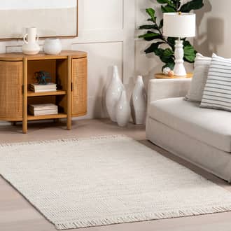 Abigail Solid Wool Fringed Rug secondary image