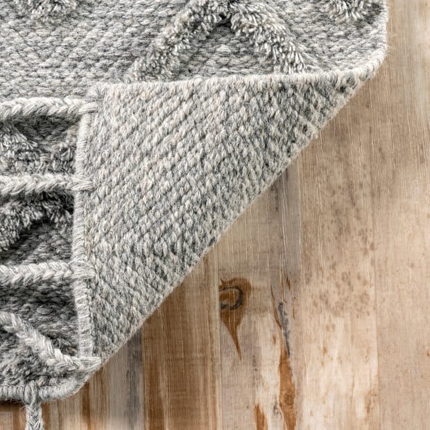 Waffell Diamond Textured Trellis Tassel Gray Rug