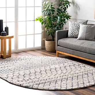 5' x 8' Moroccan Trellis Soft Shag Rug secondary image