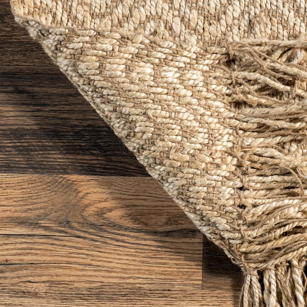 Maui Jute Wavy Chevron With Tassel Natural Rug
