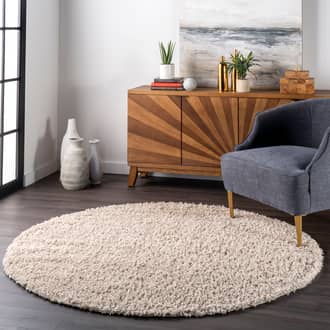 6' Solid Shag Rug secondary image