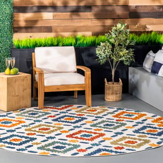 6' Hatched Trellis Indoor/Outdoor Rug secondary image