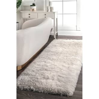 2' 6" x 8' Fluffy Speckled Shag Rug secondary image