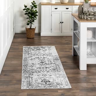 2' 6" x 8' Esmeralda Washable Transitional Rug secondary image