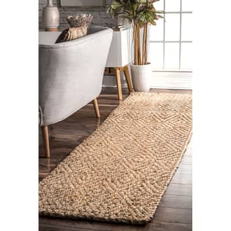 2' 6" x 8' Handwoven Jute Birdseye Diamond Rug secondary image