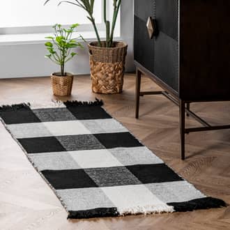 Black Parkland Fringed Plaid rug